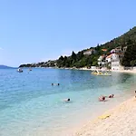 6661a * Gradac (Split-Dalmatia)