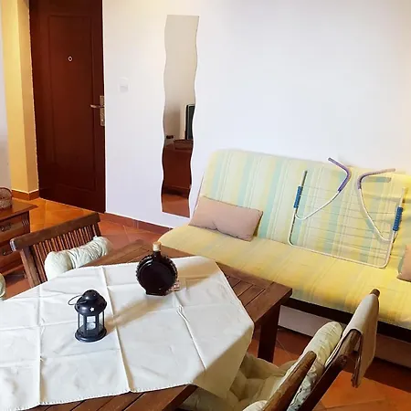 6661a Apartment *